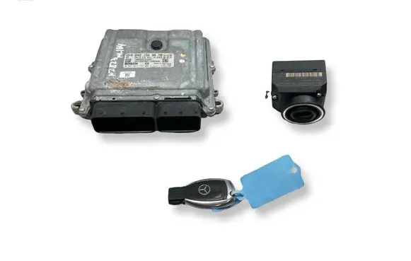 Mercedes-Benz ML W164 Engine ECU kit and lock set A6421509478 1039S21388 0281013757