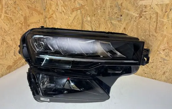 Skoda Karoq Headlight/headlamp 57B941010 B015665