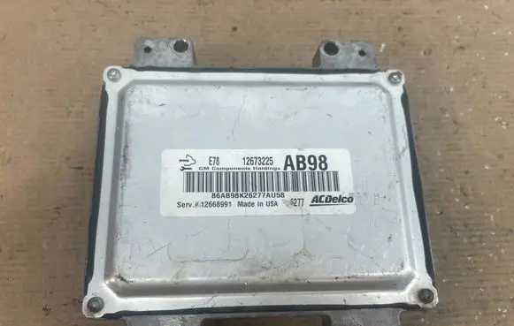 Opel Zafira C Engine control unit/module 12673225 12668991 86AB98K26277AU58