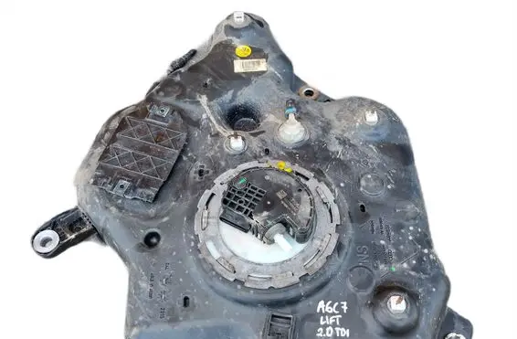 Audi A6 S6 C7 4G AdBlue liquid reservoir 4G0131877 4077801AE