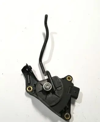 Nissan Qashqai Accelerator throttle pedal 1301B 00220