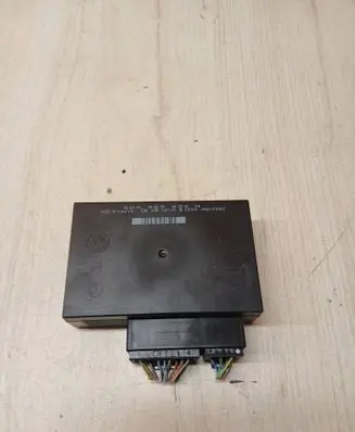 Skoda Fabia Mk1 (6Y) Comfort/convenience module 5DK00812701 6Q0959433H