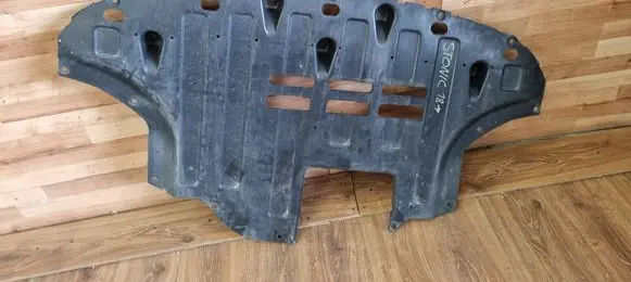 KIA Stonic Engine splash shield/under tray 121212