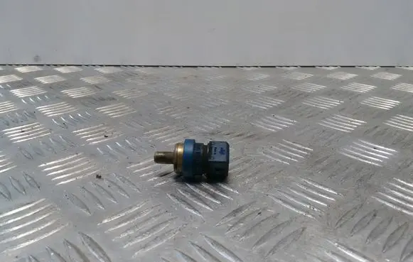 Volkswagen PASSAT B5.5 Coolant temperature sensor 078919501B