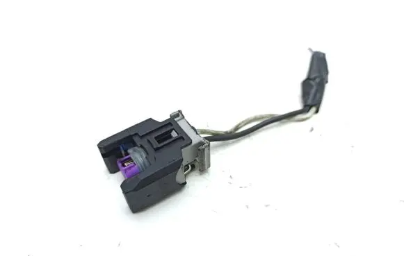 Mercedes-Benz E W212 Fuel injector wires A0255455026