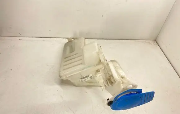 Audi A3 S3 8V Windshield washer fluid reservoir/tank 5Q0955448AC 1K5955651 1T0955651