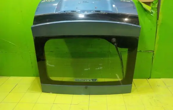 Toyota Prius (NHW20) Tailgate/trunk/boot lid RP110