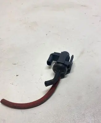 BMW X3 G01 Vacuum valve 8570591