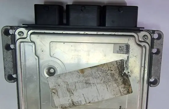 Peugeot 308 Engine control unit/module 0261201863 9666235880