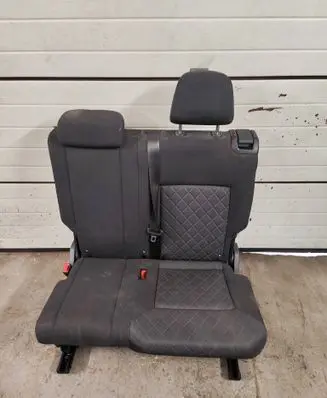 Volkswagen Atlas Second row seats 