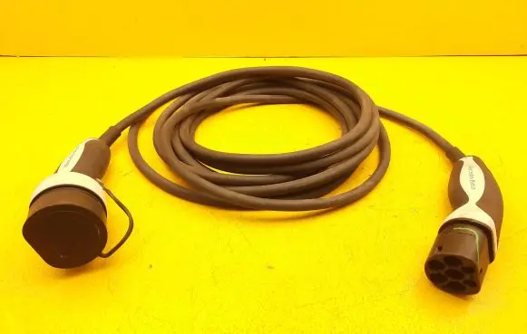 Mercedes-Benz EQE v295 Electric car charging cable A0005833001
