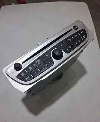 Renault Megane III Radio/CD/DVD/GPS head unit 281157550R