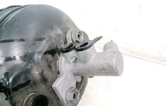 Audi A6 S6 C6 4F Master brake cylinder