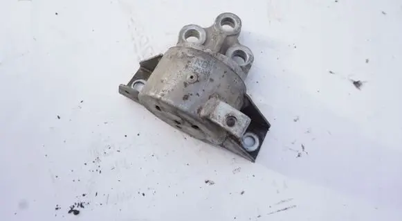 Opel Corsa D Engine mount bracket APAPODUSZKA