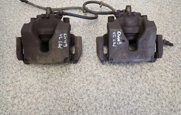 Honda Civic IX Front brake caliper