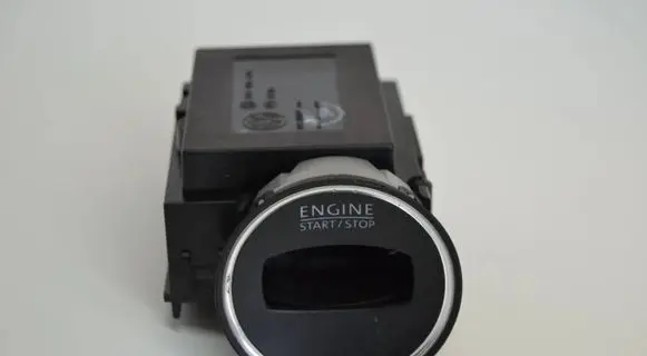 Volkswagen PASSAT B6 Ignition lock 3C0905843