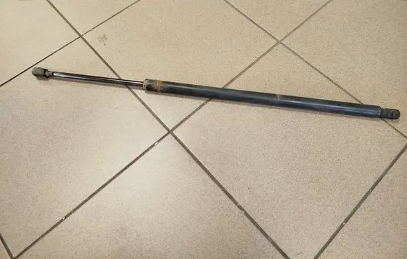Chrysler Town u0026 Country V Tailgate/trunk strut/damper 05109604AC