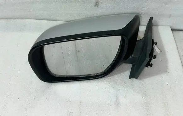 Mazda 5 Front door electric wing mirror