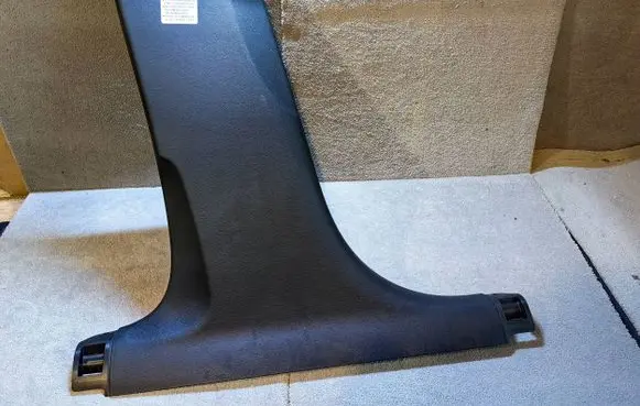 Audi A5 8T 8F (B) pillar trim (bottom) 8T8867239A