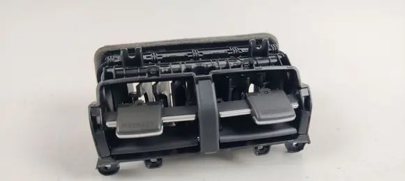KG Mobility Torres (U100, J100) Rear air vent grill 7796441000