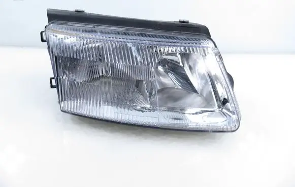 Volkswagen PASSAT B5 Headlight/headlamp