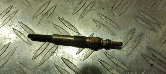 Volkswagen Transporter - Caravelle T4 Glow plug 0100226227