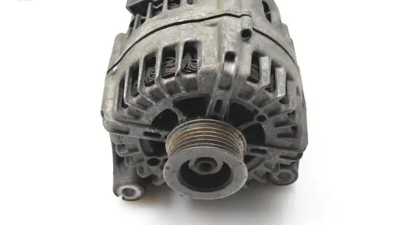 BMW 5 E60 E61 Generator/alternator 7802261