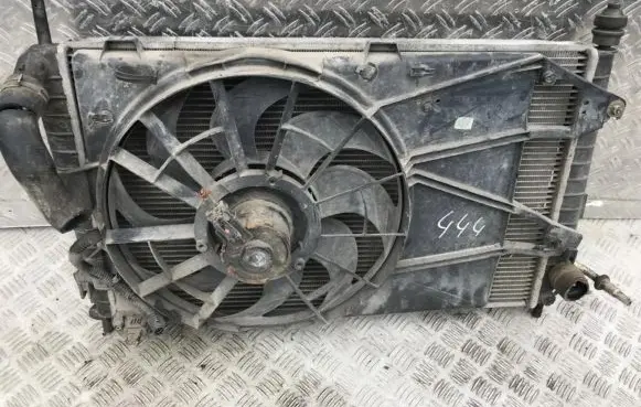 Ford Mondeo MK II Radiator cooling fan shroud 93bb8c607 93bb-8c607