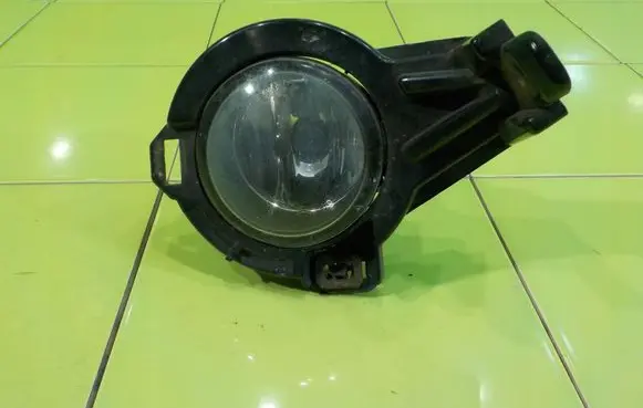 Nissan Juke I F15 Front fog light 89210600 17AB17