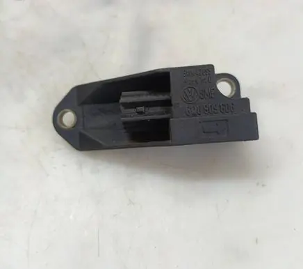 Volkswagen Bora Airbag deployment crash/impact sensor 5WK42895 6Q0909606