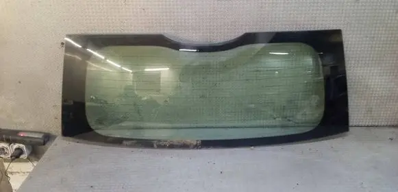 Nissan Note (E11) Rear windscreen/windshield window 