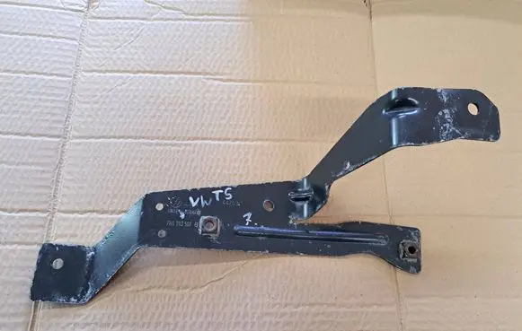 Volkswagen Multivan T5 Other engine bay part 7H0203507