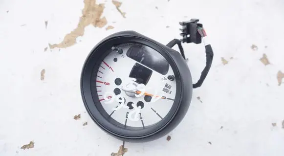 Mini Cooper Countryman R60 Speedometer (instrument cluster)