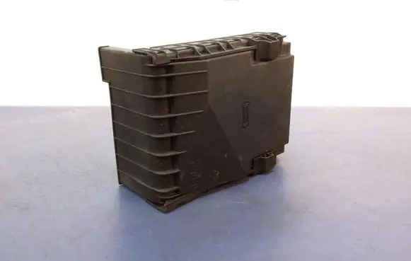 Volkswagen PASSAT B6 Fuse box set 1K0937132F