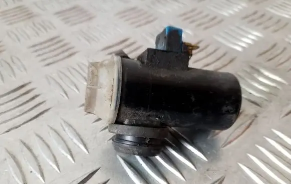 Windscreen/windshield washer pump