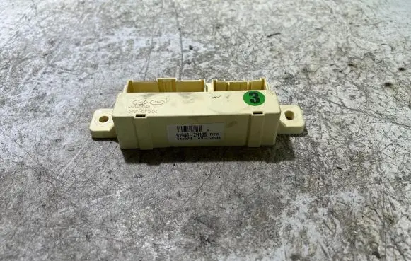 KIA Ceed Door central lock control unit/module 919402H130 14107N AK63509
