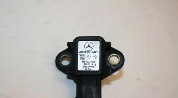 Mercedes-Benz A W169 Mass air flow meter A0041538428