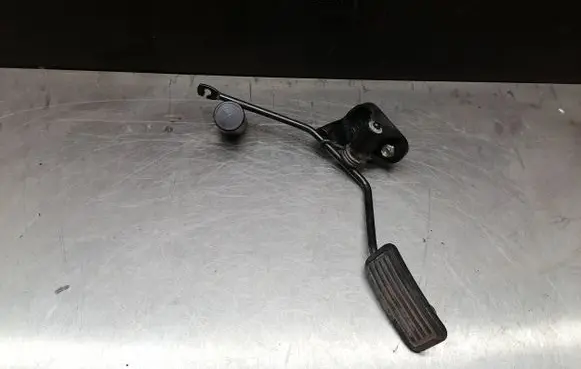 Toyota Aygo AB10 Accelerator throttle pedal