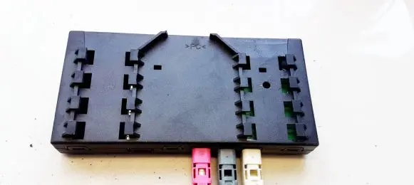 Antenna control unit