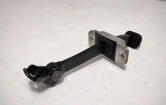 Chevrolet Captiva Front door check strap stopper