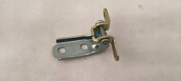 Citroen C3 Aircross Front door upper hinge A046057