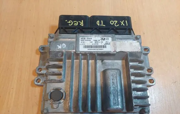 Hyundai i30 Engine control unit/module ECU 39130-2A410 DDCR28292459 DCM3.7AP