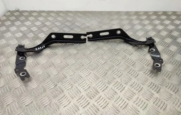 Volkswagen Taigo Engine bonnet/hood hinges 2G0823301G 2G0823302G