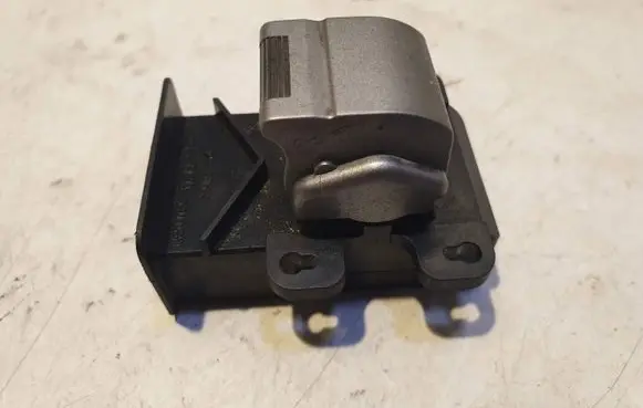 Honda FR-V Electric window control switch M20783