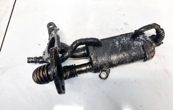 Renault Scenic III - Grand scenic III EGR valve cooler 147350364R