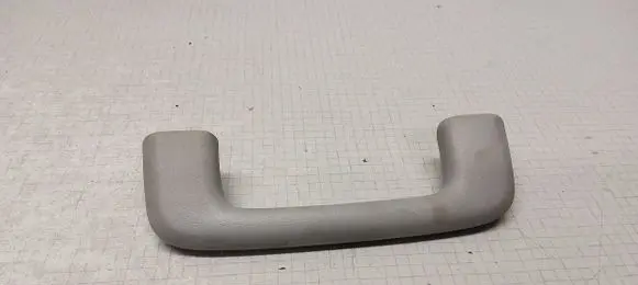 Mitsubishi Outlander Rear interior roof grab handle