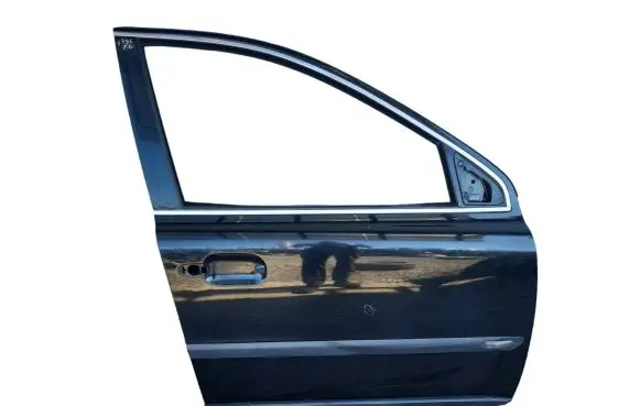 Volvo XC90 Front door