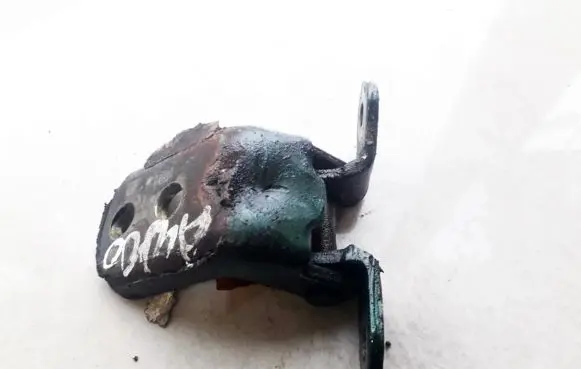 Nissan Almera Front door upper hinge