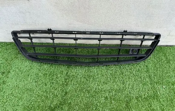 Opel Corsa D Front bumper lower grill 13179942