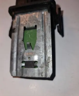 Volkswagen Golf III Heater blower motor/fan resistor 3131090050